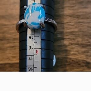 Size 20 Elegant Blue and White Ring
